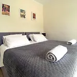 Cosy Seaside 1Br Apartment, Ac, Open Views