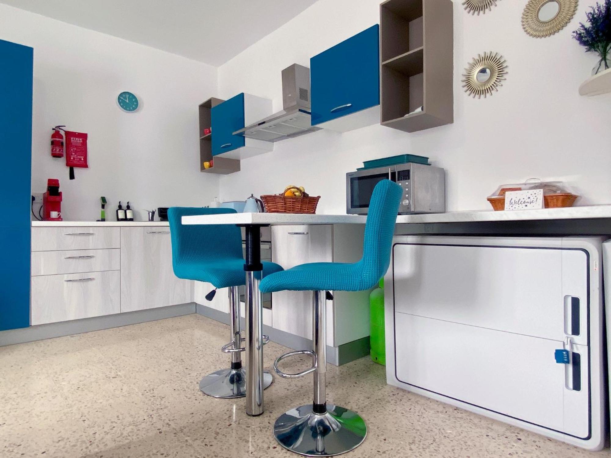 Cosy Seaside 1br Apartment, Ac, Open Views Apartment *